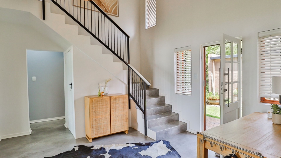 To Let 3 Bedroom Property for Rent in The Coves North West